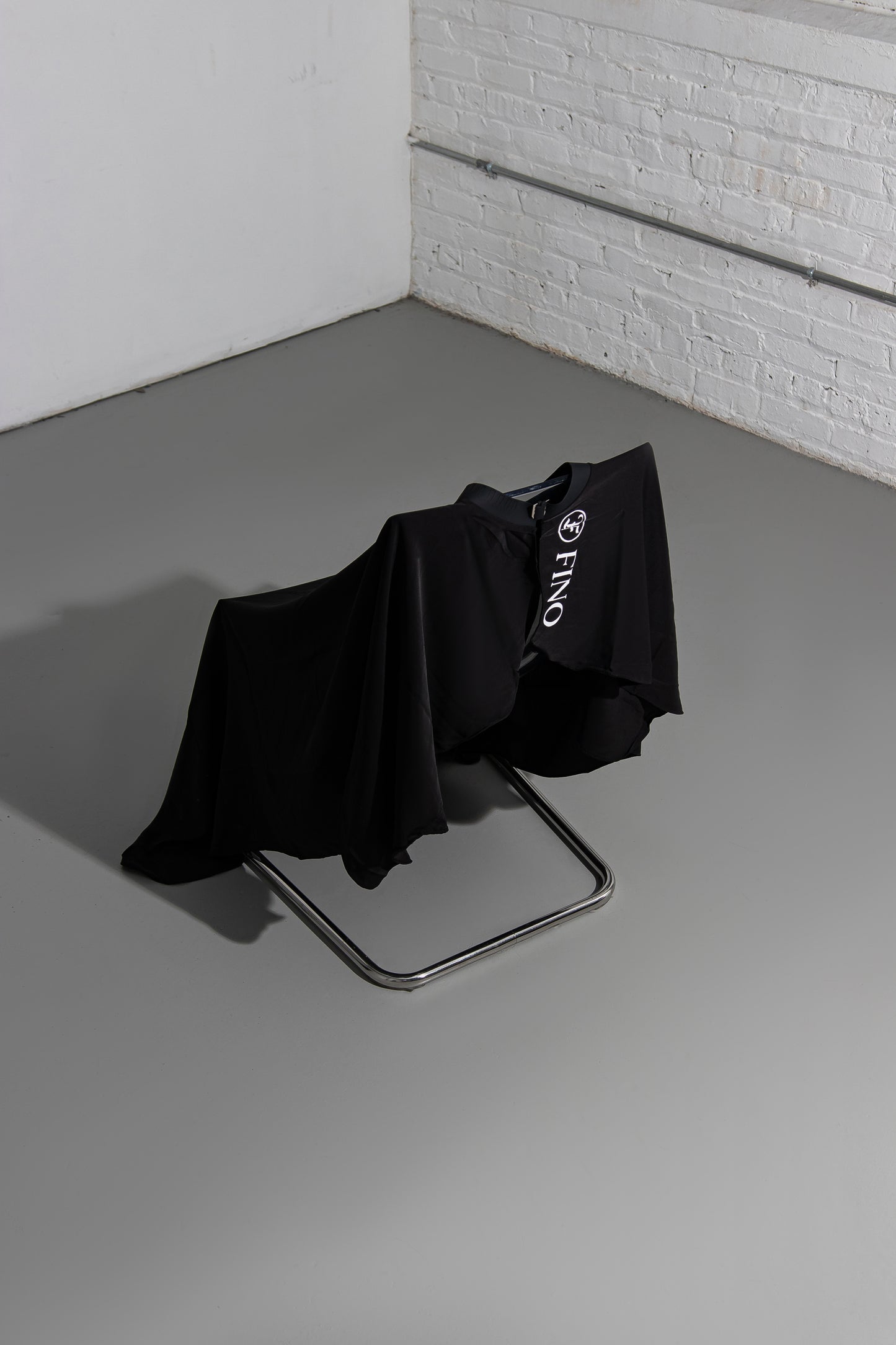 FINO RUBBER NECK CAPES